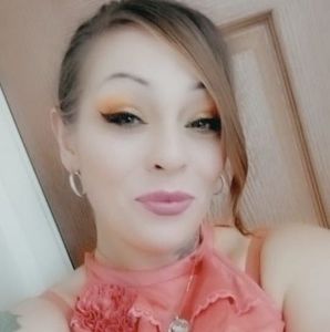 Meet your Posher, Rebecca